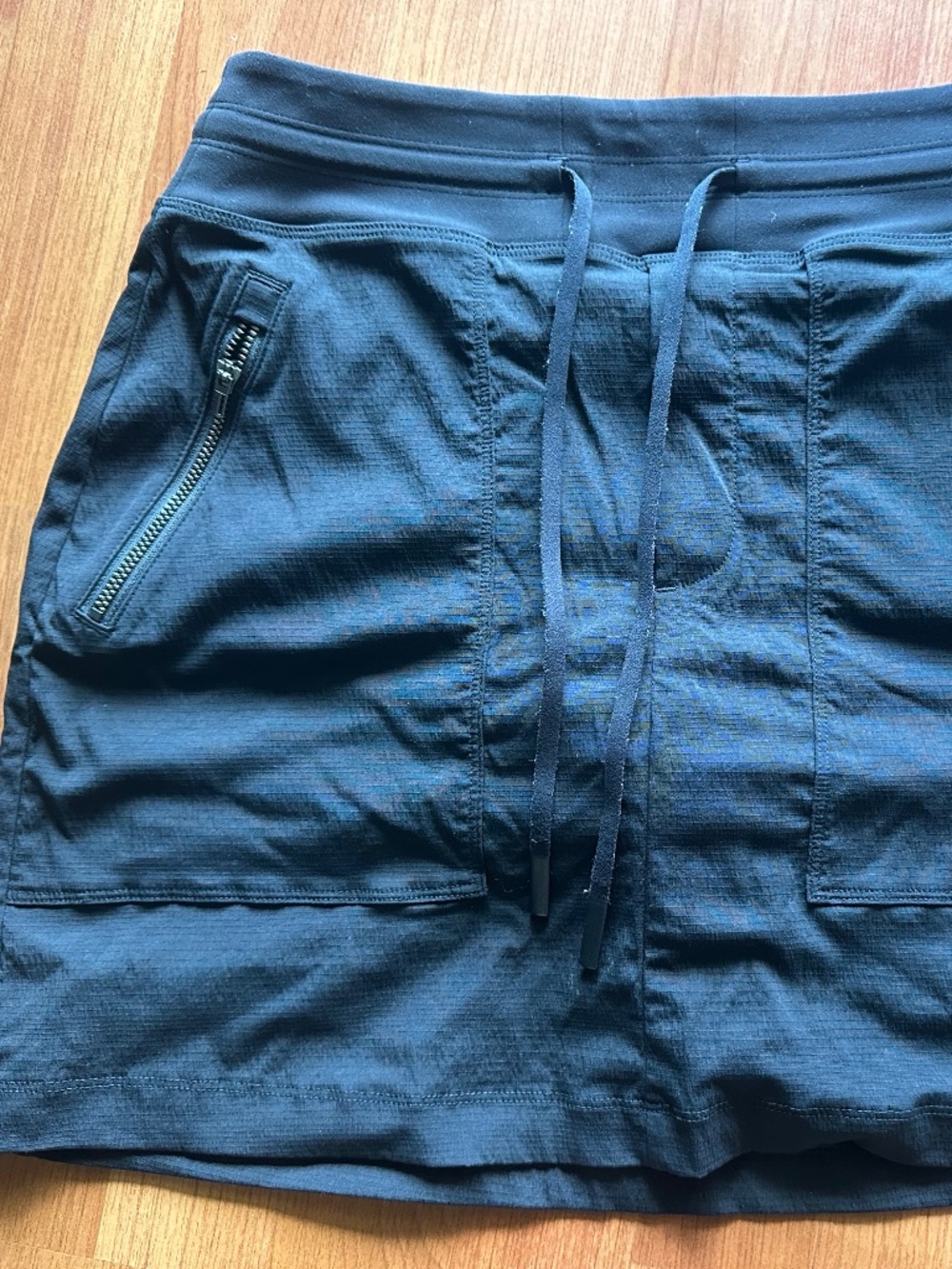 Athleta Trekkie skort